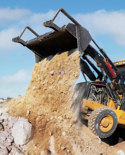 Mining & Earthmoving Equipment